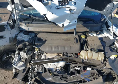 2019 Jeep Cherokee Latitude Plus 4X4 z USA, uszkodzony, nr VIN 1C4PJMLB3KD336205